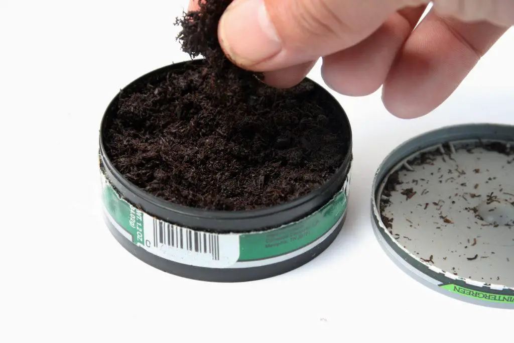 Smokeless tobacco; understanding the risk and benefit.
