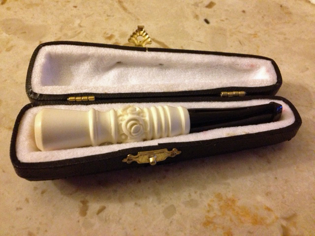 Classic cigarette holder — types and sizes guide