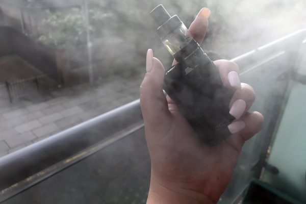 Vapor cloud from an e-cigarette — V2 safe-and-effective claim audit